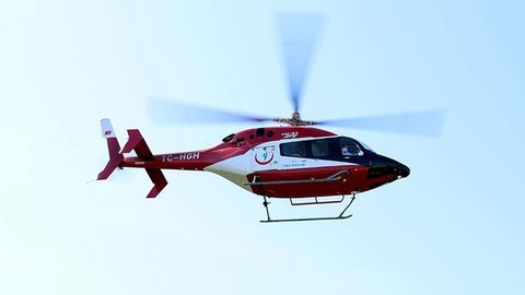 8 günlük bebek ambulans helikopterle Van'a getirildi