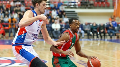 Anadolu Efes finalde