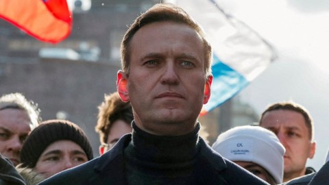 Putin'in en büyük rakibi olarak bilinen Alexei Navalny hayatı kaybetti