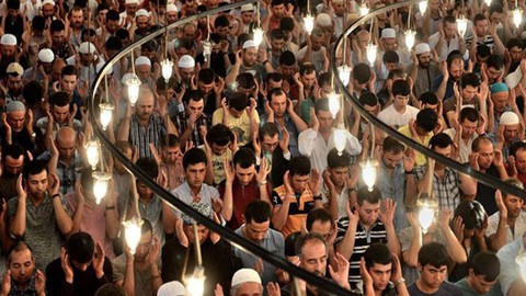 Cuma namazı saat kaçta? 12 Nisan 2024 Diyanete göre İstanbul, Ankara, İzmir ve il il cuma namazı saatleri