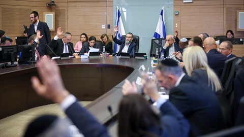 Netanyahu'dan aşırı sağcı Bakanlara tepki: Kimse bana karışamaz