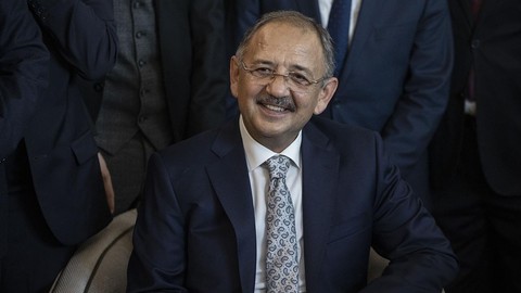 Bakan Özhaseki: Sahillerdeki tüm kaçak yapıları temizleyeceğiz