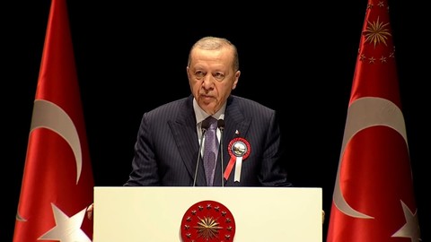 Cumhurbaşkanı Erdoğan'dan önemli açıklamalar