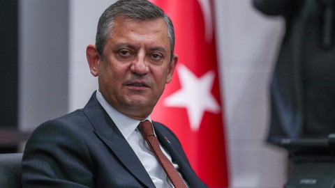 CHP lideri Özgür Özel, 15 Temmuz gecesini anlattı: Kemal Kılıçdaroğlu'nu beş dakikada bir aradım ulaşamadım