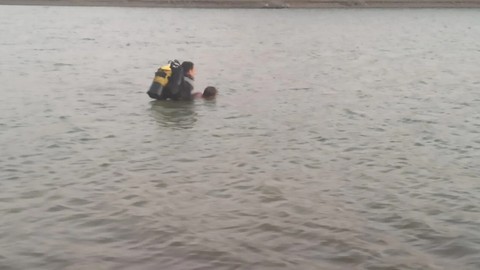 Serinlemek için gölete giren baba ile kızı boğuldu