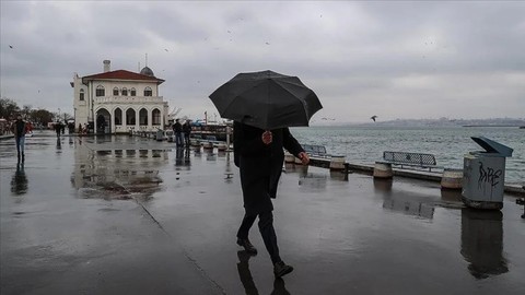 İstanbul'a sağanak yağış geliyor: Meteoroloji ve AFAD saat vererek uyardı