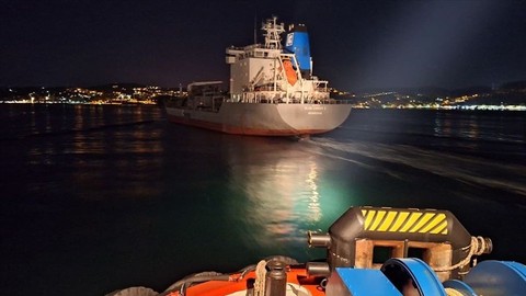 İstanbul Boğazı'nda Makine Arızası Yapan Gemi Kurtarıldı