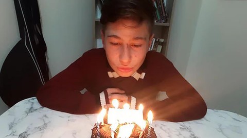 Boğazından bıçaklanan Ahmet Efe, yaşam mücadelesini kaybetti
