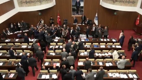 ABB Meclisinde 'konser' kavgası