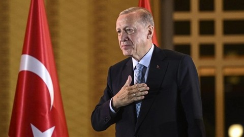 Cumhurbaşkanı Erdoğan'dan Öğretmenler Günü mesajı