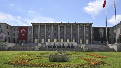 TBMM'ye 9-20 Aralık tarihlerinde ziyaretçi alınmayacak