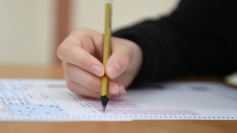 Lise ortak sınav soruları sızdırıldı iddiası: 6 okulda sınav tekrarı yapılacak