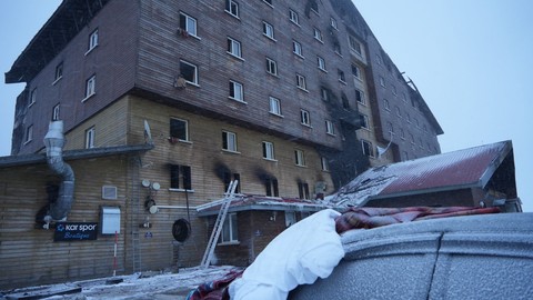 AK Parti'den Kartalkaya'daki otel yangınına ilişkin önerge