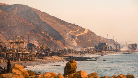 California'daki yangınlar kontrol altına alındı
