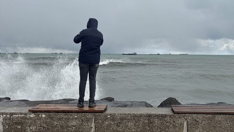 Karadeniz'de Şiddetli Rüzgar Etkili Oldu