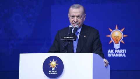 Cumhurbaşkanı Erdoğan'dan muhalefete konut eleştiri: Vaat edip niye yapmadınız, elinizi tutan mı oldu?