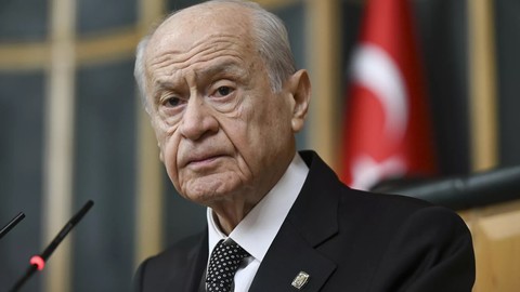 DEM Parti Eş Genel Başkanı Bakırhan'dan Bahçeli'ye telefon: Geçmiş olsun dileklerini iletti