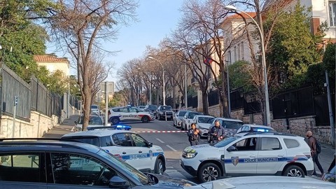 Son dakika: Fransa'da Rus Başkonsolosluğu'na molotof kokteyli saldırı!