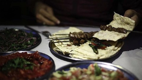 Restoranlar yeni sisteme geçti: İkramlı ve ikramsız menü