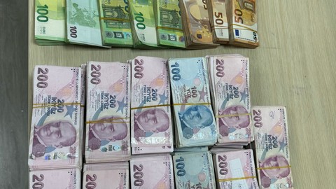 İBB operasyonunun 2. dalgasında para kasaları deşifre edildi