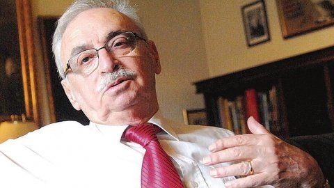 Türkiye Gazeteciler Cemiyeti eski başkanı Orhan Erinç hayatını kaybetti - Resim: 6