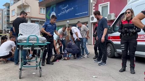 Oto yıkamacılar 'su kullanımı' kavgasında babayı öldürdü oğullarını yaraladı - Resim: 1