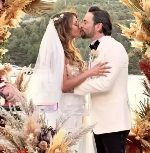 Yakın arkadaşı Ahmet Kural'ın düğününe katılmayan Murat Cemcir'den açıklama geldi! "Evlenen her çifte mutluluklar diliyorum" - Resim: 6