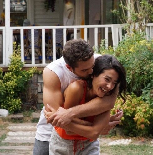 Aybüke Pusat ve Furkan Andıç aşkından 4 yıl sonra ilk paylaşım! Aşk pozu sosyal medyada gündem oldu - Resim: 3