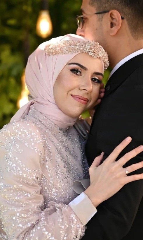 Yolun karşısına geçerken otomobil çarptı! 8 aylık hamile öğretmen hayatını kaybetti - Resim: 6