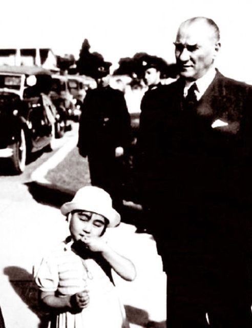 23 Nisan Ulusal Egemenlik ve Çocuk Bayramı'nda çocuklarla Atatürk! - Resim: 9
