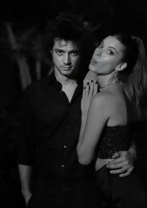 Dilan Çiçek Deniz'le ilişki yaşayan Mert Yazıcıoğlu eski sevgilisi Afra Saraoğlu'nu sildi! - Resim: 3