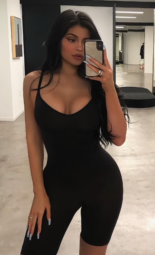 Kylie şimdi de o itirafıyla gündemde! - Resim: 21