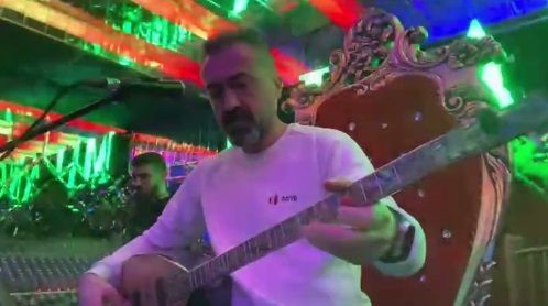 Yerel sanatçı otobüsün altında can verdi, son paylaşımı dikkat çekti - Resim: 2