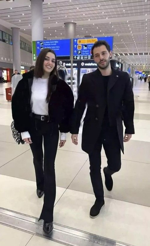 Tuğba Ekinci Hande Erçel-Hakan Sabancı çiftini hedef aldı: Bozuk para gibi... - Resim: 5