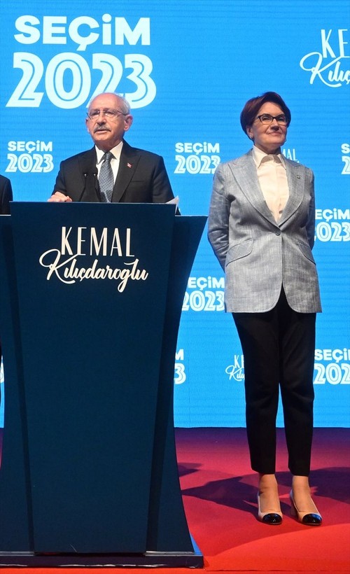 Dünya Türkiye'deki seçimi manşetlerine taşıdı! Economist'ten geri hamle - Resim: 9