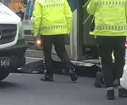 Yerel sanatçı otobüsün altında can verdi, son paylaşımı dikkat çekti - Resim: 3