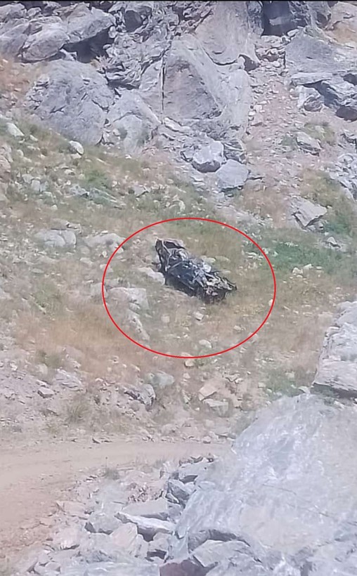 Batman'da katliam gibi kaza: Bilirkişilerin olduğu araç şarampole yuvarlandı! Sağ kurtulan yok - Resim: 3