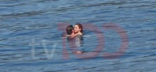 Afra Saraçoğlu sevgilisi Mert Ramazan Demir ile Lizbon tatilinde! - Resim: 4