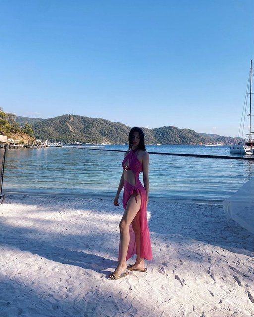 Defne Samyeli'nin dünyalar güzeli kızı Derin Talu Instagram pozları ile ortalığı yaktı geçti - Resim: 6