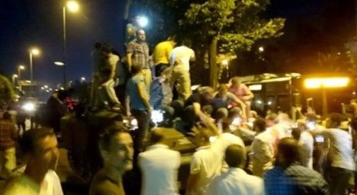 Milletin başarı öyküsü! FETÖ'nün 15 Temmuz alçak darbe girişiminin üzerinden tam 8 sene geçti - Resim: 1
