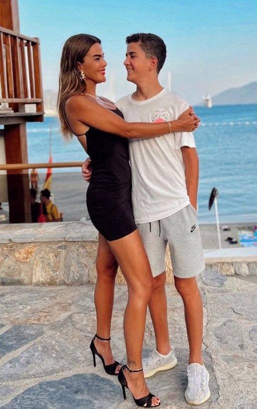 Özlem Yıldız EYT'den emekli oldu! Aldığı maaşı açıkladı: Para harcarken ellerimiz titriyor - Resim: 3