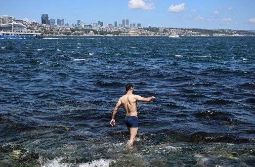 İstanbul kavruluyor! AKOM uyardı: Sıcaklar bunaltmaya devam edecek - Resim: 9