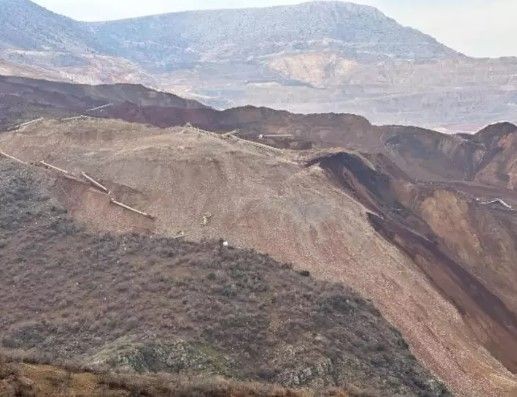 Erzincan'da maden faciası| İşçiler saatler önce 'çökecek' diye uyarmış! Eşiyle son telefonu... - Resim: 3