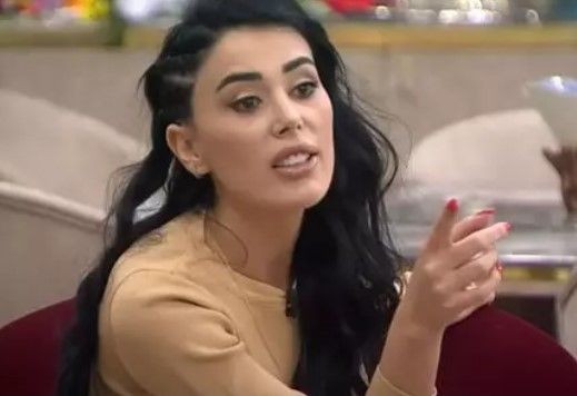 Kısmetse Olur Yeliz ile ablası estetik yaptırmak isterken doktor ve asistanı tarafından dövüldü! İşte Yeliz'den ilk açıklama - Resim: 2