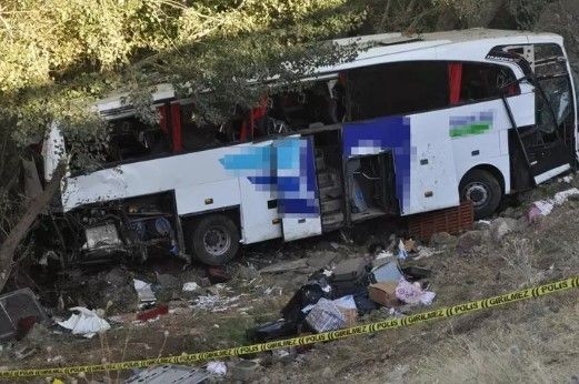 Yozgat'ta 12 kişiyi hayattan koparan kazanın sebebi ortaya çıktı! Otobüs şoförü kalp krizi geçirmiş - Resim: 18