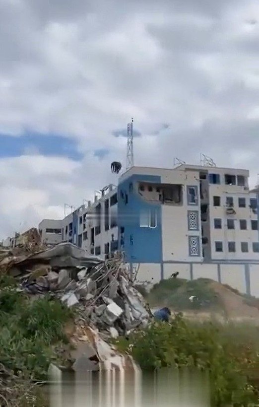 Gazze'de paraşütler açılmayınca kaos yaşandı: Çok sayıda ölü ve yaralı var - Resim: 7