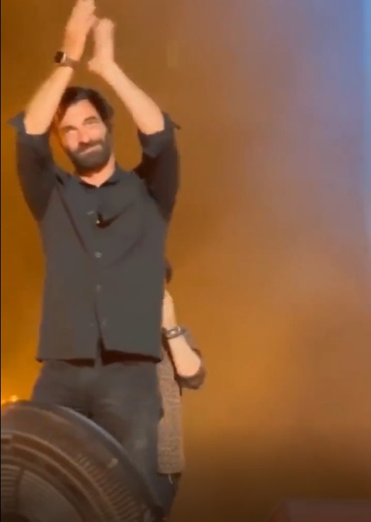 Konser esnasında romantik anlar: Sıla, İlker Kaleli'yi dudağından öptü - Resim: 6