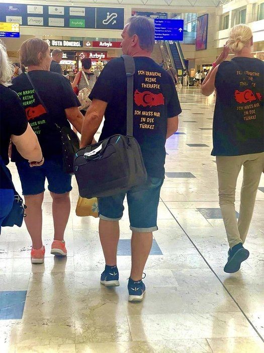 Türkiye'ye akın eden Alman turistlerin üzerindeki tişört dikkat çekti! Terapiye ihtiyacım yok - Resim: 4