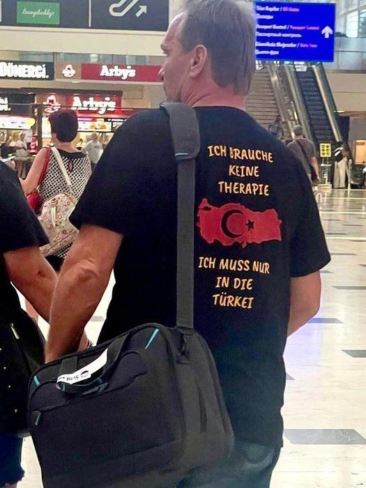 Türkiye'ye akın eden Alman turistlerin üzerindeki tişört dikkat çekti! Terapiye ihtiyacım yok - Resim: 5