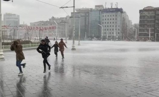 Meteoroloji'den 13 ile uyarı! AKOM İstanbul için saat verdi - Resim: 4